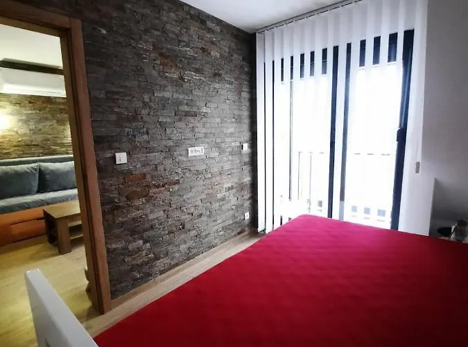 Hills 20 Apartman Divcibare